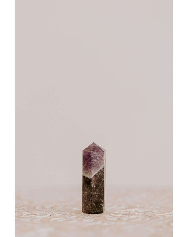 Amethyst obelisk 1
