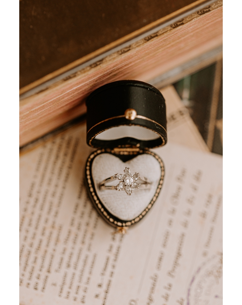 Sortija Flor de diamantes