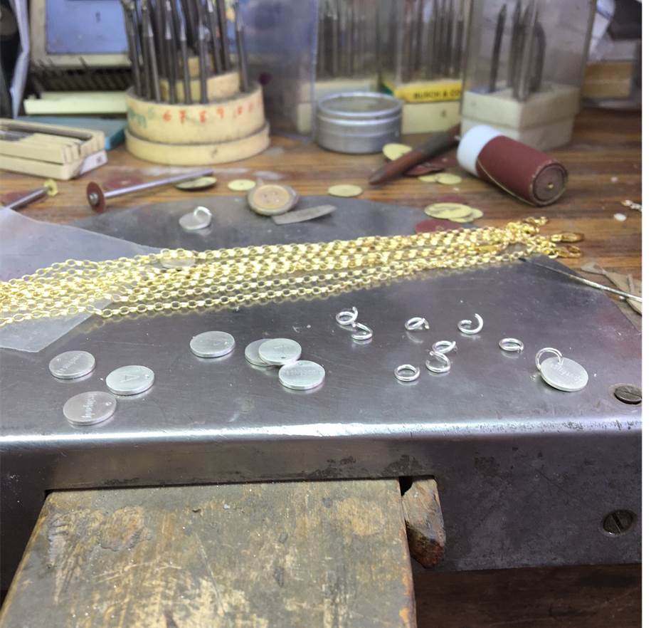 Fabricando las pulseras