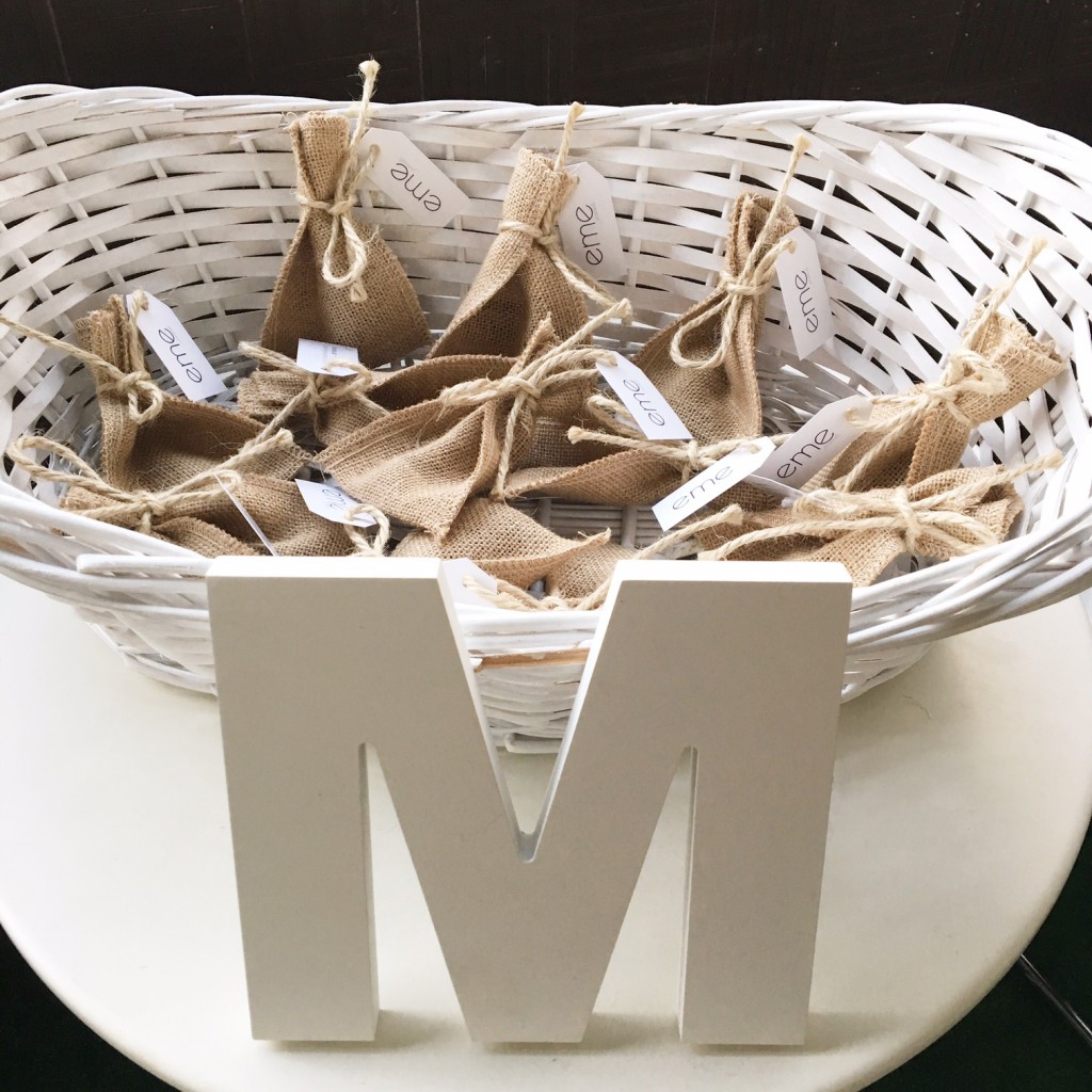 Regalitos eme jewels para las testigos de Andrea y Gianfranco